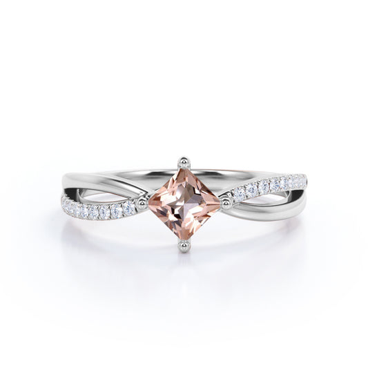 Exquisite 1.25 carat Princess cut Morganite and diamond - compass prong setting -  Split Shank engagement ring for women